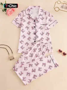 Two-Piece Set Women's All Over Bow Print Lapel Neck Pocket Shirt & Elastic Waist Pants Pyjama, Casual Comfy Short Sleeve Button Up Top & Trousers PJ Set, Ladies Sleepwear for All Seasons Pajama Set