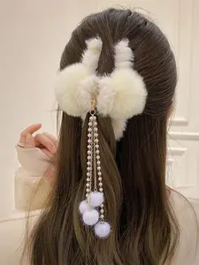 1 Piece Cute Fluffy Fuzzy Hair Claw with Tassel Design, Elegant Hair Claw For Women & Girls, Fashion Hair Accessories For Party & Daily Clothing Decor, Fuzzy Hair Clip