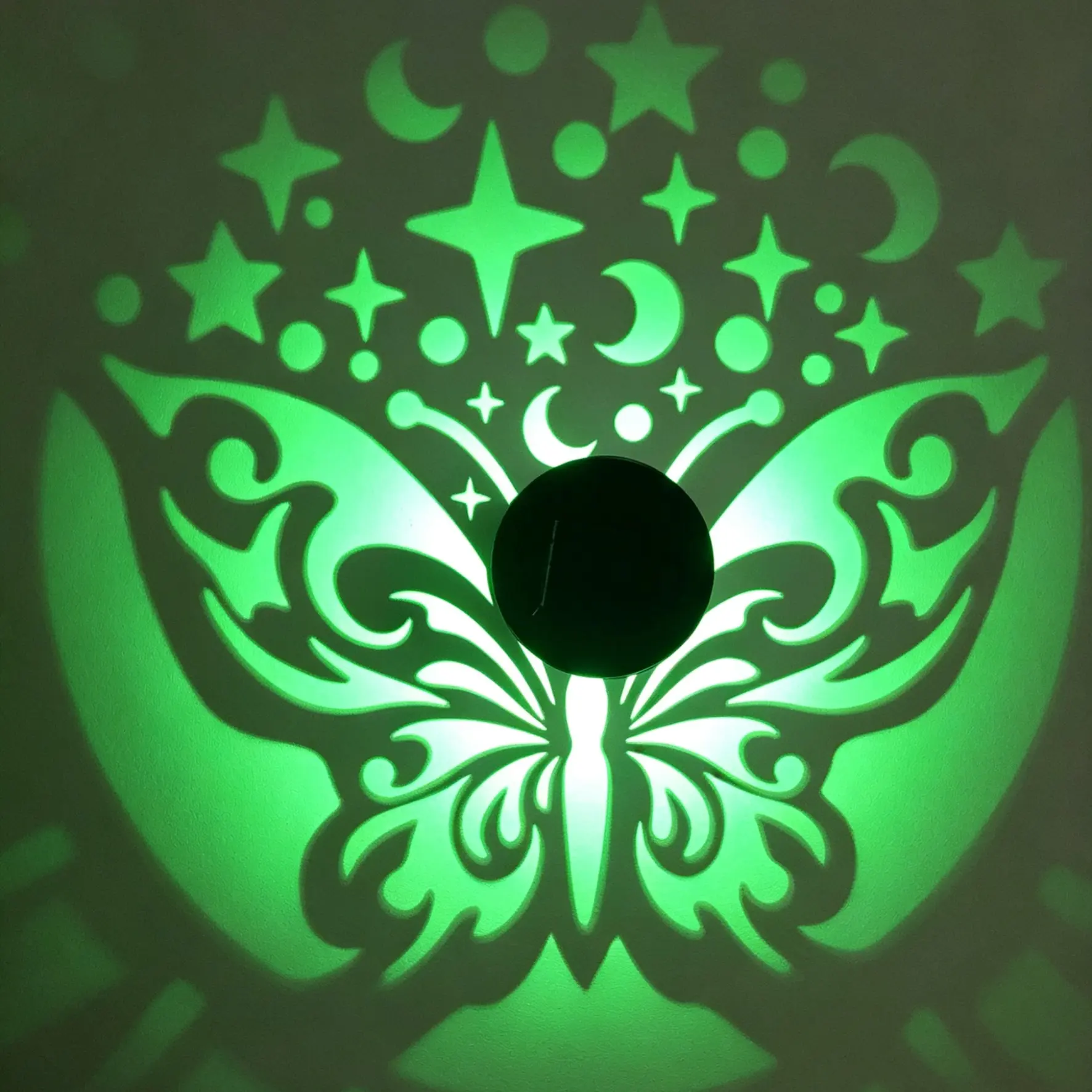 2pcs Solar Butterfly Projector Wall Lights, LED Color Changing Outdoor Deck Stair Wall Lamps, Waterproof Metal Hollow Decorative Lights, Outdoor Solar Lighting, Solar Lighted, Suitable for terrace, Pathway, Courtyard, Wedding Party Decoration