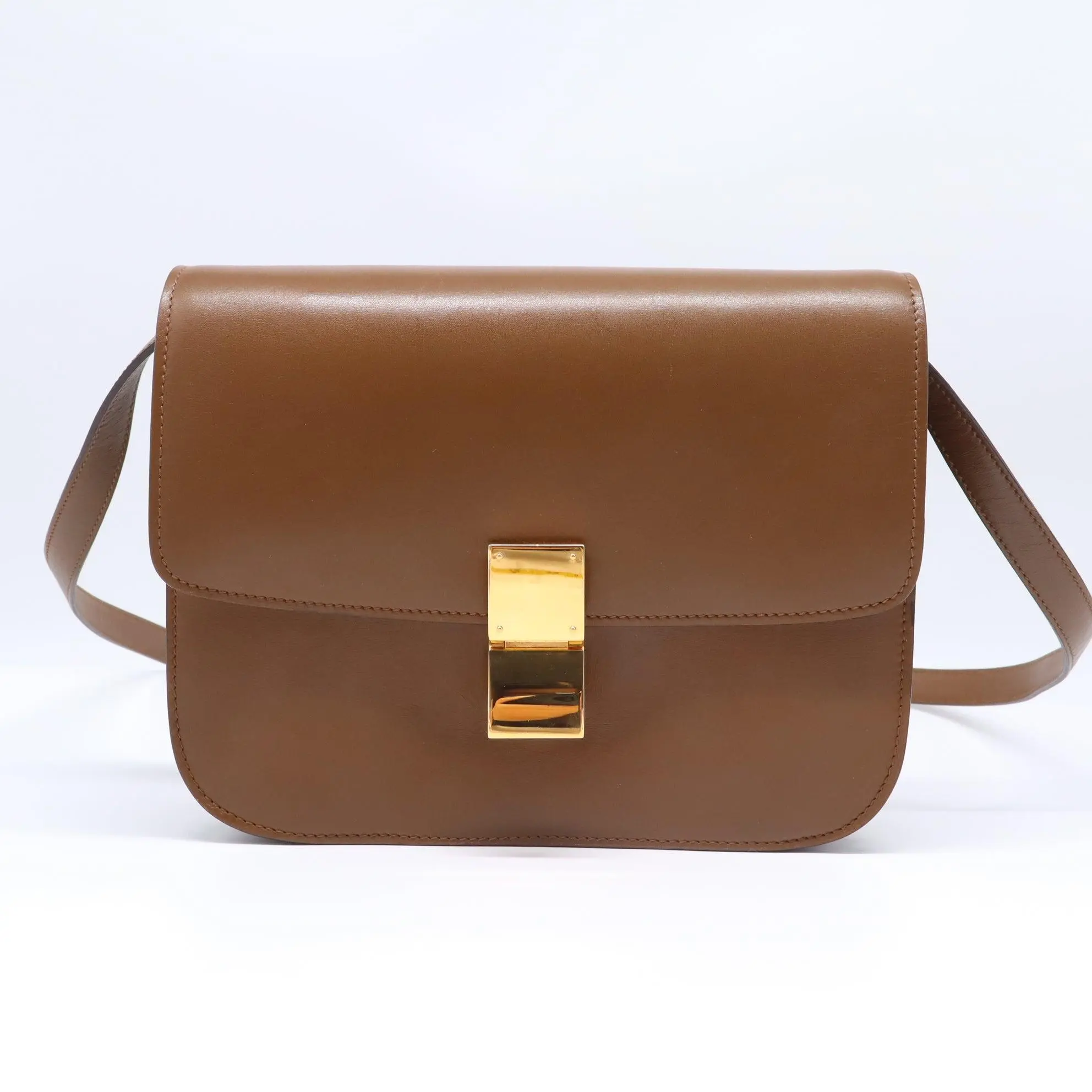 Pre-owned Celine Leather Shoulder Bags Medium Classic Box Bag B22265
