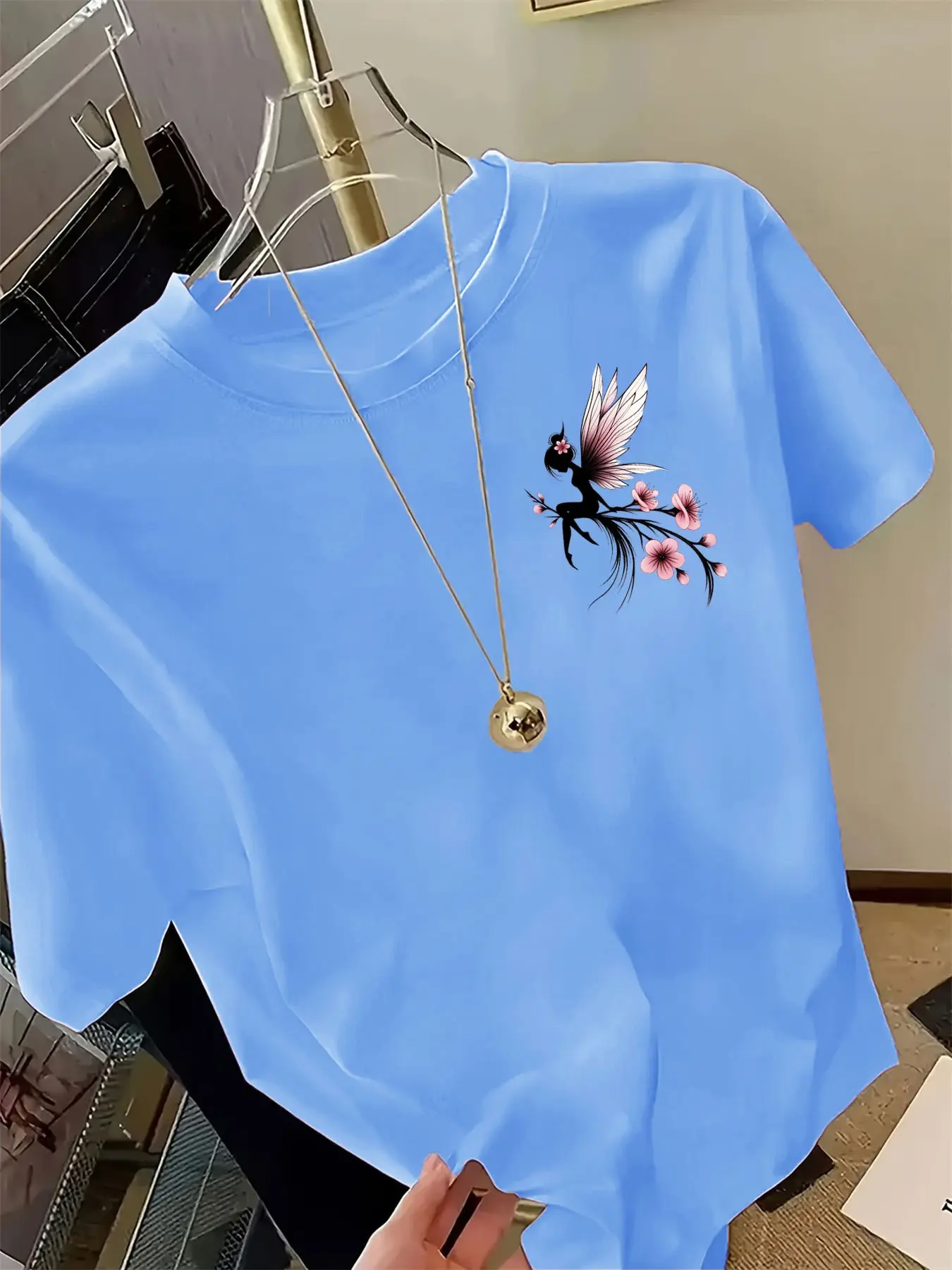Women's Creative Iron-On Geometric Print Comfortable Casual Fitted Slight Stretch Top T-Shirt, Casual Fashion Tee, Stylish Daily Wear, Perfect for All Seasons, Summer