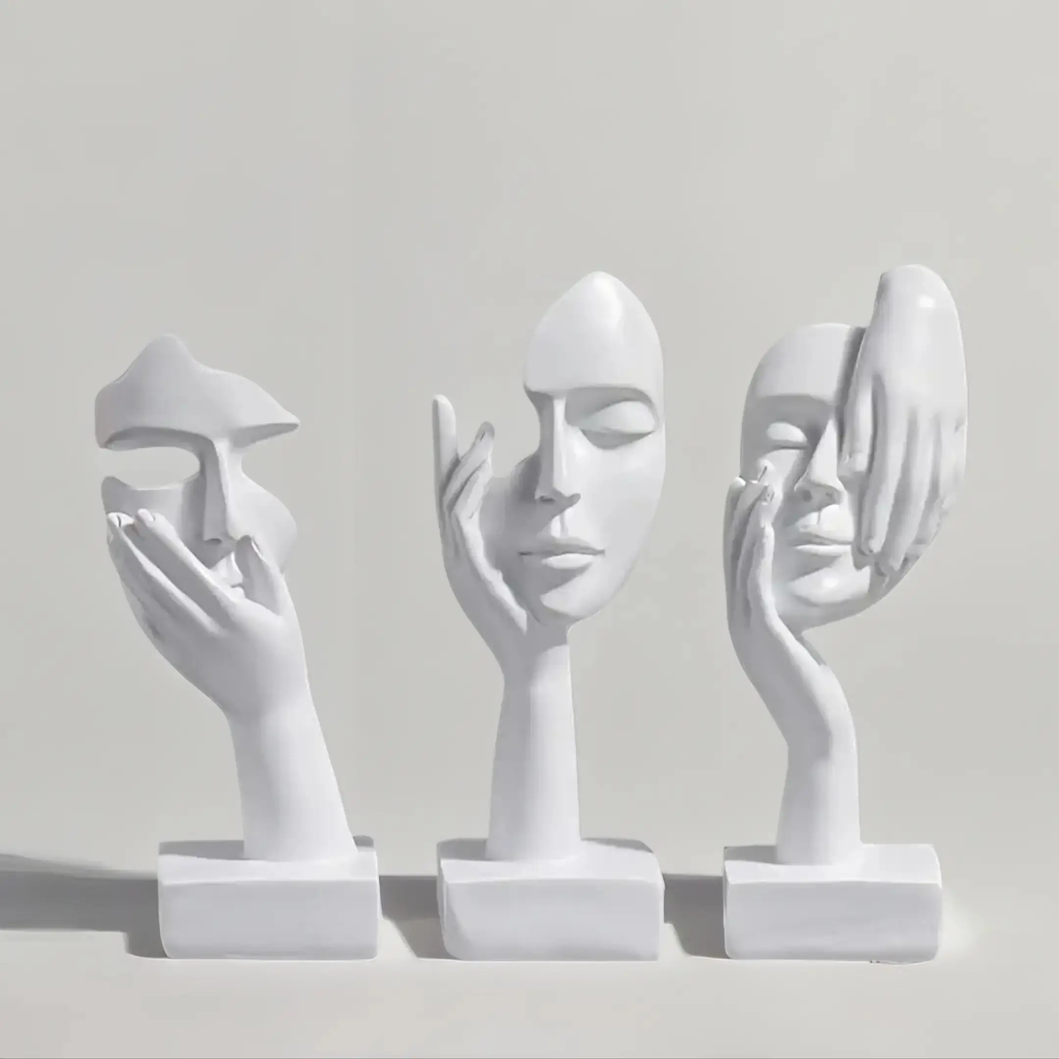 Abstract Face Design Decoration Ornament, 3 Counts Modern Desk Decoration, Room Decor, Halloween Home Decor Supplies for Living Room Bedroom Dining Ro