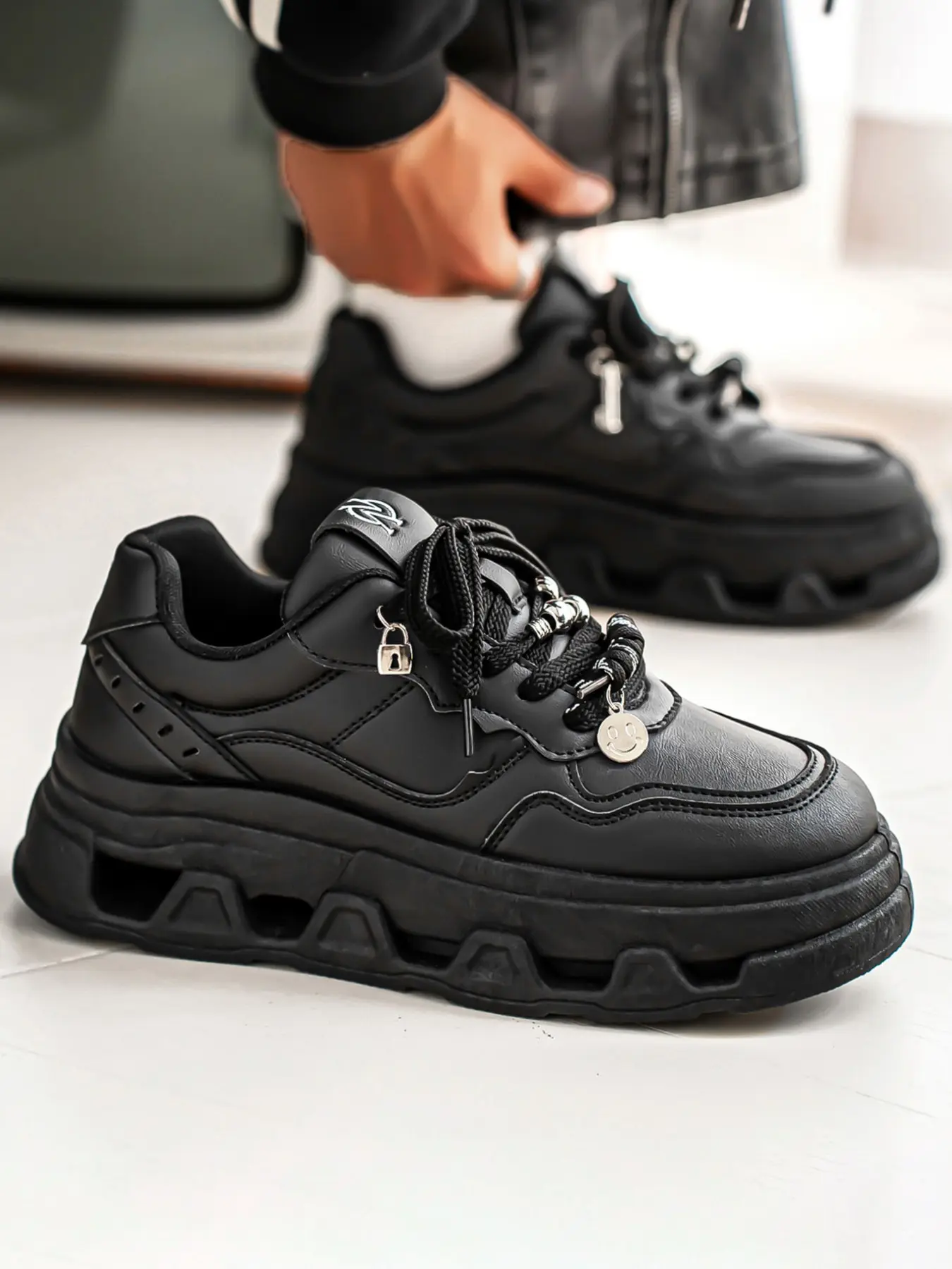 2026 Spring New Big Head Casual Thick Soled Platform Sneakers, Chunky Sneaker, Chunky Trainers, Sports Shoes, Versatile Trendy Shoes, Motorcycle Punk Unique Men's Shoes