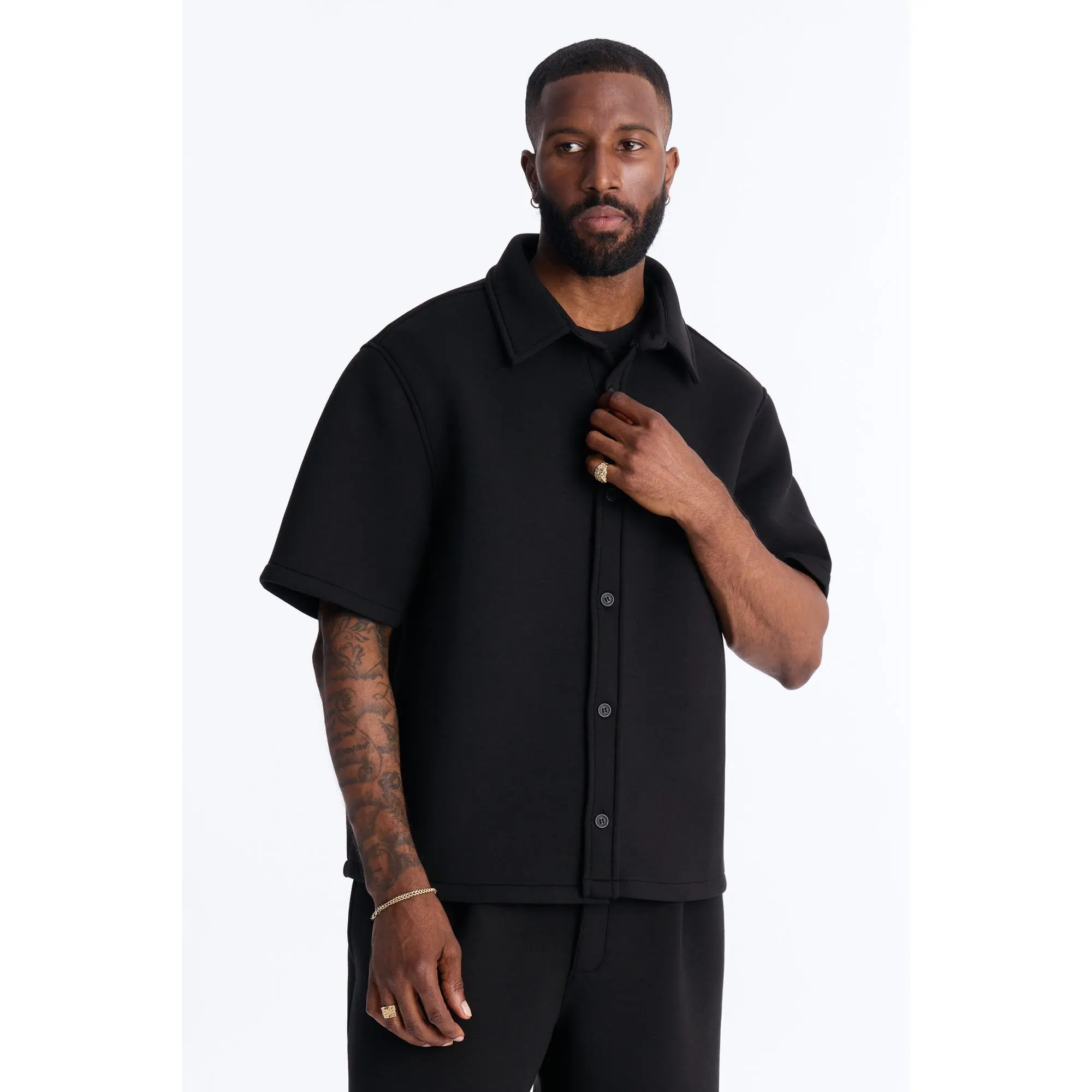 Relaxed Arclight Interlock Short Sleeve Shirt - Black