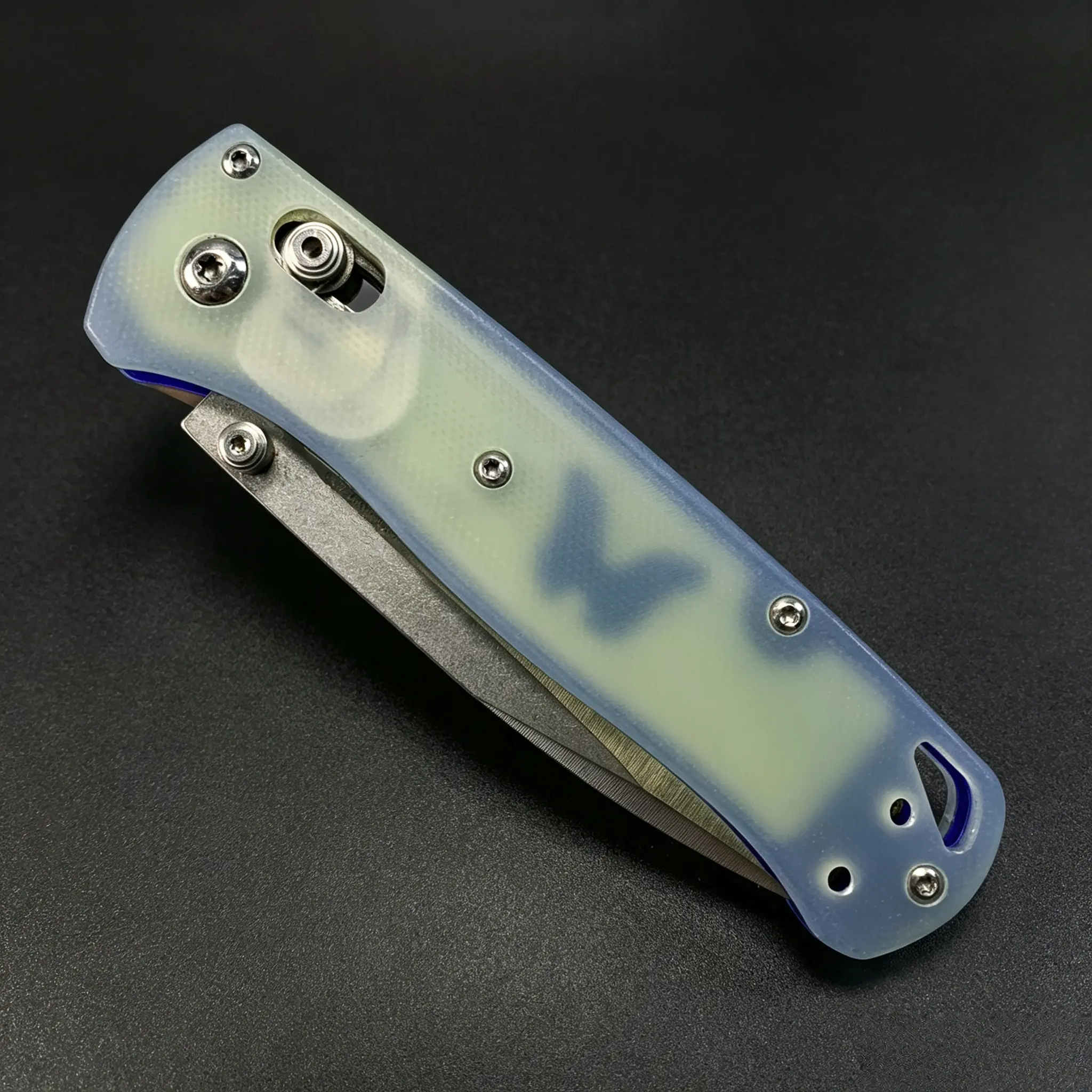 Minimalist Folding Pocket Knife with Translucent G10 Handle, 8.5cm S30V Steel Blade, Compact Fold, 1-Hand Open, Slim Profile for EDC & Hiking Tasks, Hiking Backpack Accessory Tool, Outdoor Edc Tools, Pocket-Friendly