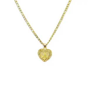 Vintage-style 18K gold-plated letter heart pendant necklace, suitable for both men and women, fashionable A-Z letter necklace