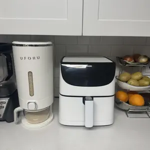 UFORU insect-proof airtight Rice Dispenser with Measuring Cups - Moisture-Resistant Plastic, Airtight Grain Storage Container for Soybeans, Corn & Cereals,pet food,cat food,dog food,suitable for kitchen and food storage room