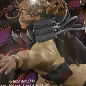 Anime figure toga figure