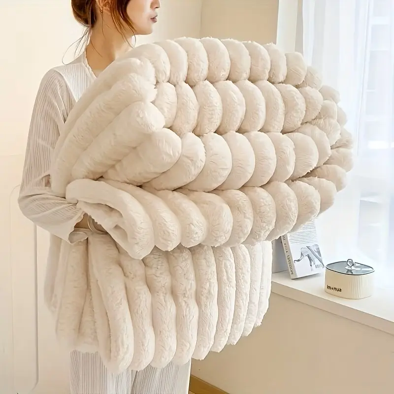 Camping Reversible Soft Fleece Blanket - 108x90 In Extra-Large Faux Rabbit Fur, Warm for Naps, Air-Conditioned Spaces, 108*90In(274*229Cm)