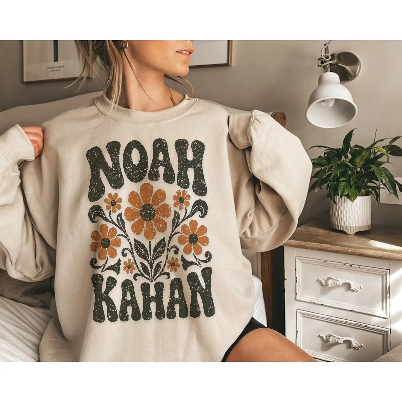 Noah Kahan The Divide Tour Shirt, I'll Leave Porch Light On Concert Sweatshirt