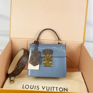 Pre-owned Louis Vuitton Leather Shoulder Bags 6.69'' 18 R2559 Shoulder Bag C9208763241 0113 T1 Chloe