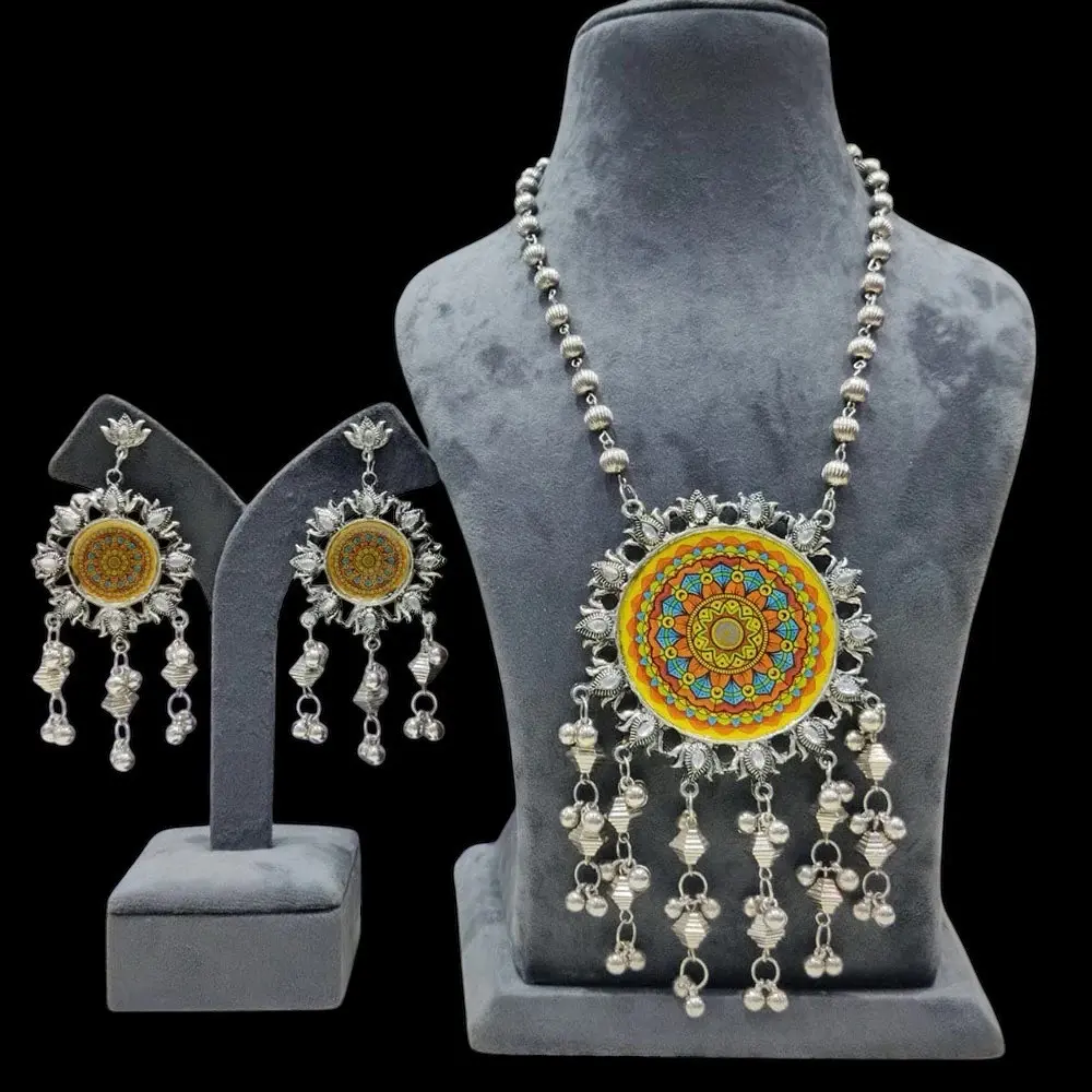 Oxidized Necklace and Earrings Set - Elegant Design with Unique Oxidation Finish