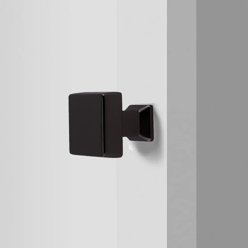 Collinets Colorado 10-Pack 1.25 Inch Square Doorknobs - 29.8mm Length, 30mm Projection, Matt Black Solid Zinc Premium Door Hardware with Refined Look, Exceptional Strength and Longevity for Kitchen Cabinets