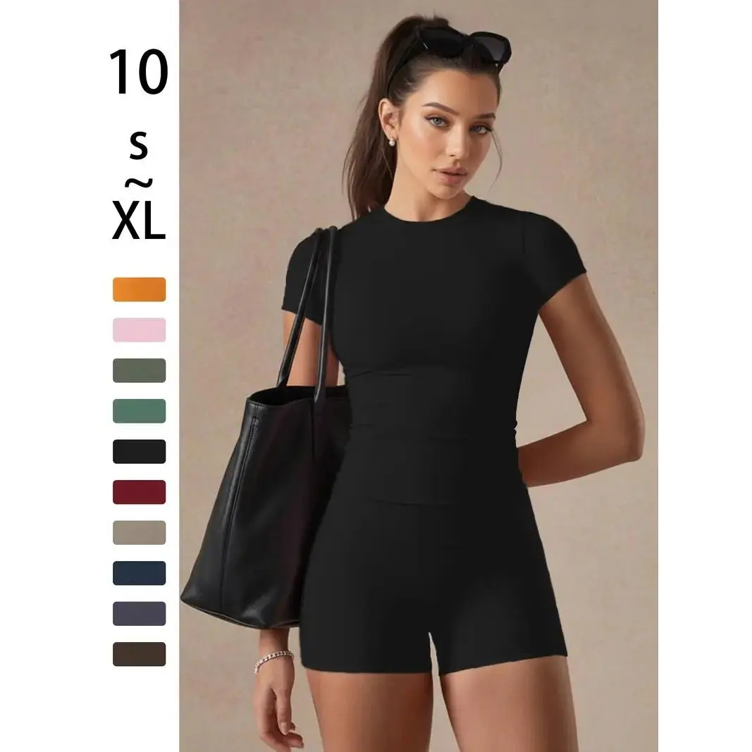 Black [short-sleeved shirt + shorts]