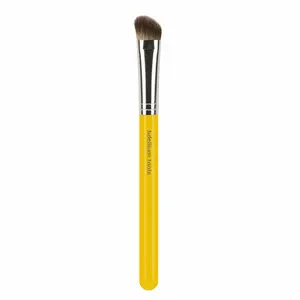 Bdellium Tools Professional Makeup Brush - Studio 939 Slanted Detailer for Precise Contouring