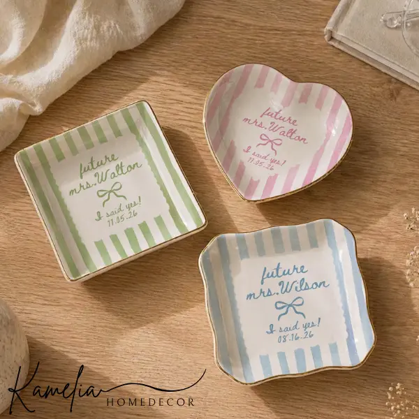 Custom Engagement Gift For Friends Besties, Future Mrs Jewelry Tray, Personalized Ceramic Ring Dish, Bridal Shower, Engaged Couple Newlywed