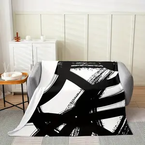 Modern Black And White Geometric Flannel Throw Blanket - Plush, Soft Polyester For Sofa Or Couch, Abstract Art Design, All-Season Home Decor, Cozy Home Accessory | Contemporary Style | Plush Polyester, Blankets For Couch 280Gsm, Minimalist Decor, Plush