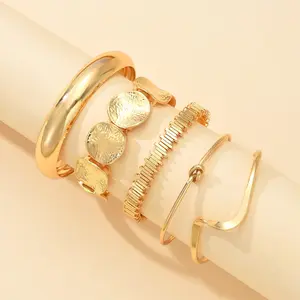 5 Piece Vintage Bold Geometric Wide Metal Bangle Set, Unique Daily Wear Gift for Women,Elegant Jewelry Accessory, Classic Fashion Accessories for Daily Wear, Stack Bracelet for Wife