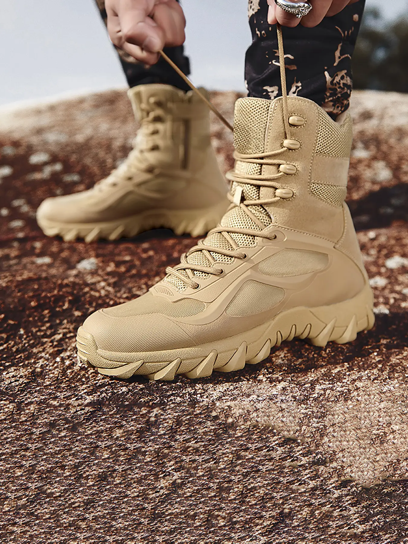 We are purchasing men's outdoor boots, durable military tactical desert boots, and comfortable high-top fashionable boots for camping and training, Durable Outdoor Hiking, Outdoor Footwear
