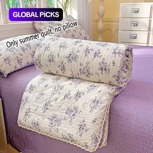 Purple Rose Floral Lace Trim Summer Thin Quilt, Lightweight Quilts, Ultra-soft Skin-friendly Air Conditioning Quilt, breathable summer quilt, Summer Cooling Blanket Suitable for Bedroom, Office, Bed, Living Room, and Home Leisure Use, Floral Print Quilt
