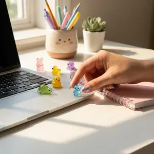50/100 PCS Random Color Mini Glow in The Dark Animal Resin Models, Surprise Bag for Dollhouse Decor, Fairy Garden Decor, Birthday Party Gift, DIY Crafts, Ornaments Desktop Statue Decoration Lightweight Artistic Magical Luminous Glossy