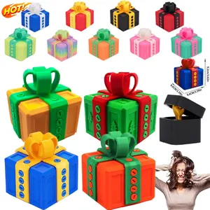 Shelprojsu Prank Gift Box with Finger  3D Printed Gag Gift Box with Screws and Pop-Up Finger Surprise  Funny Gift for All Occasions: Birthdays  Christmas  Halloween  Easter  Valentine's Day