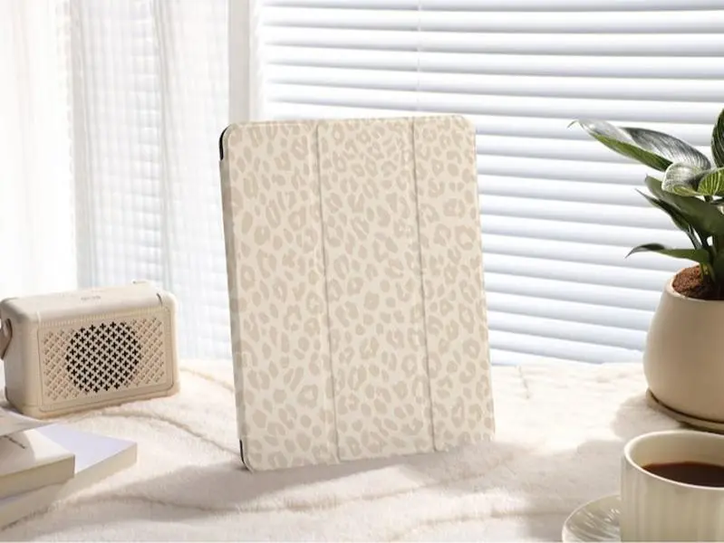 Leopard Print iPad Case – Beige Cheetah iPad Cover, Aesthetic Smart Folio Case for iPad Pro, Air & Mini, Magnetic Stand Protective Tablet Case