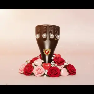 Rozanna's Love Song Bejeweled Violin Tailpiece | Heart Crystal Design