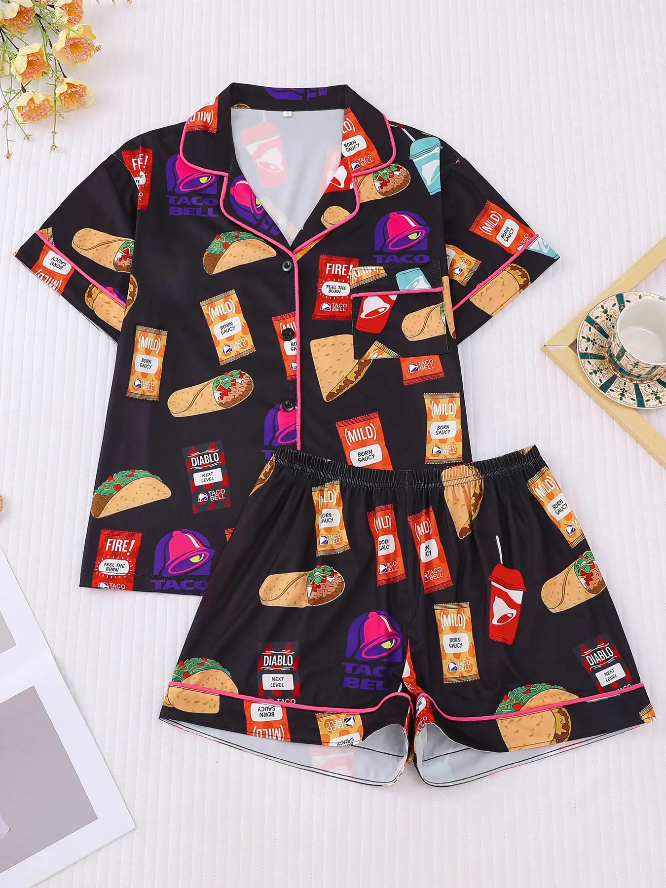 2-piece set, Pajamas, full-body beverage-themed potato chips meat roll printed short-sleeved shorts, comfortable, soft top with small pockets, button closure, elastic waistband, suitable for year-round casual wear, home wear