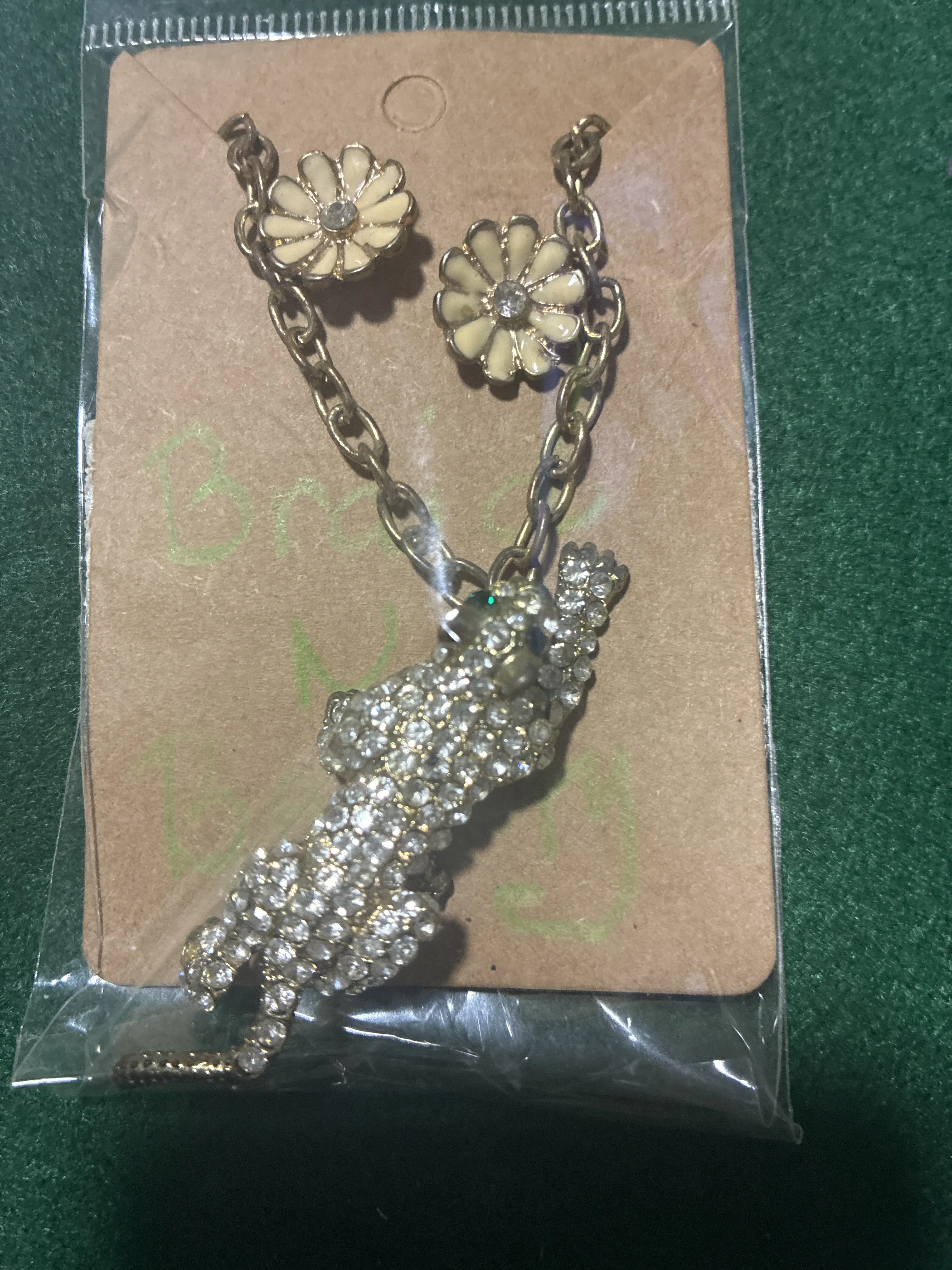 Flower earrings with tiger set