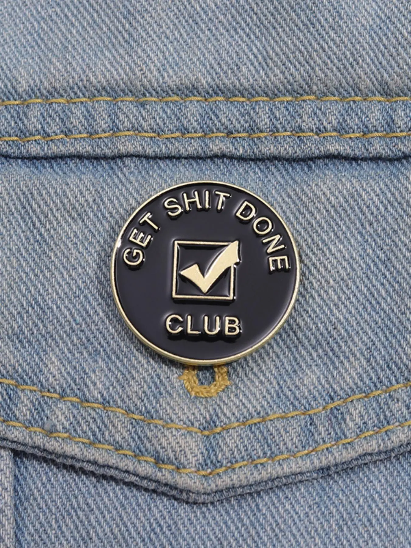 Get Shit Done Letter Design Brooch Pin, Round Geometric Badge, Creative Personalized Badge, Fashion Accessories for Women & Men, Lapel Pin