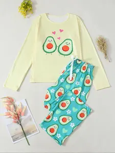 Women's Christmas Deer Print Pajama Set, Long Sleeve Round Neck, Soft Breathable Fabric, Casual Fitted Two-Piece Sleepwear