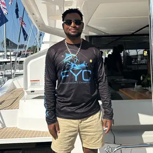 Black FYC Rashguard  SPF 50