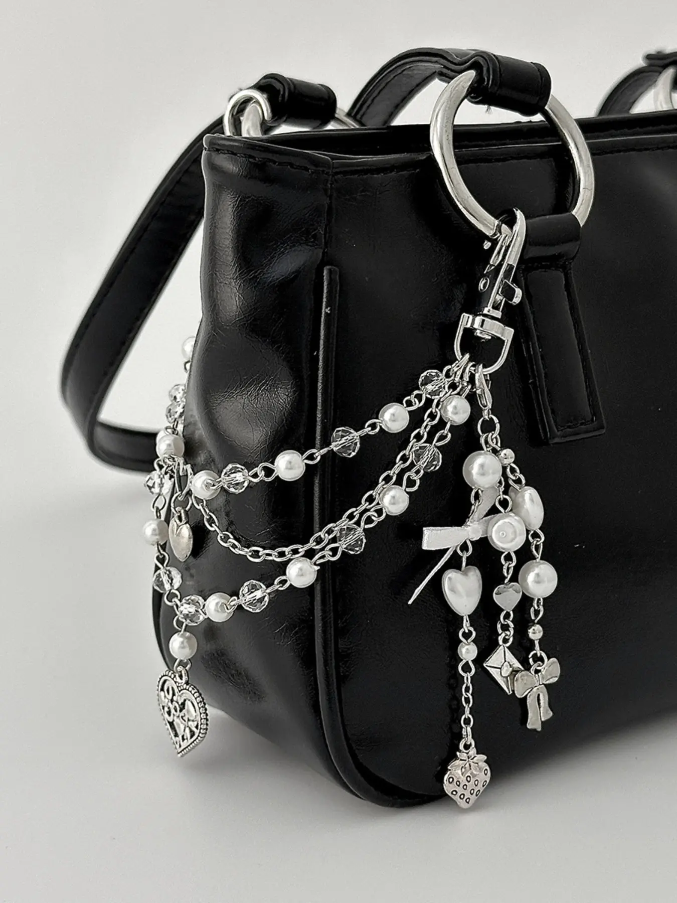 Sweet Cool Faux Pearl Beaded Bag Chain, Creative Heart Bow Fringe Purse Charm, Fashion Accessory for Handbags, Easy Attachment, Fashionable Chain Strap, Embellished Straps, Bag Decorative Chain, Bag Accessories