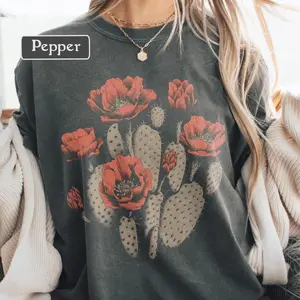 Desert Cactus Flower Shirt, Boho Desert Graphic Tee, Vintage Western T-Shirt, Paddle Cactus Bloom, Comfort Colors Shirt, Nature Lover Gift