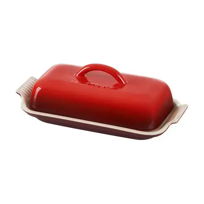 Le Creuset European Heritage Nonstick Metal Stoneware Butter Dish - Durable Kitchenware, Home Kitchen Accessory, 1-Stick Size, Stain-Resistant Specialty Utensil, Essential Tool