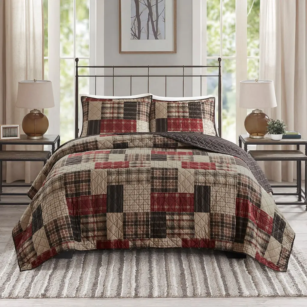 360 stand 3-Piece Timber Reversible Printed Patchwork Channel Quilted King Comforter Set, Red & Black, 104x94x0.25in, California King Size Option, Rustic Cabin Vibe, King Comforter Sets, Three-Piece