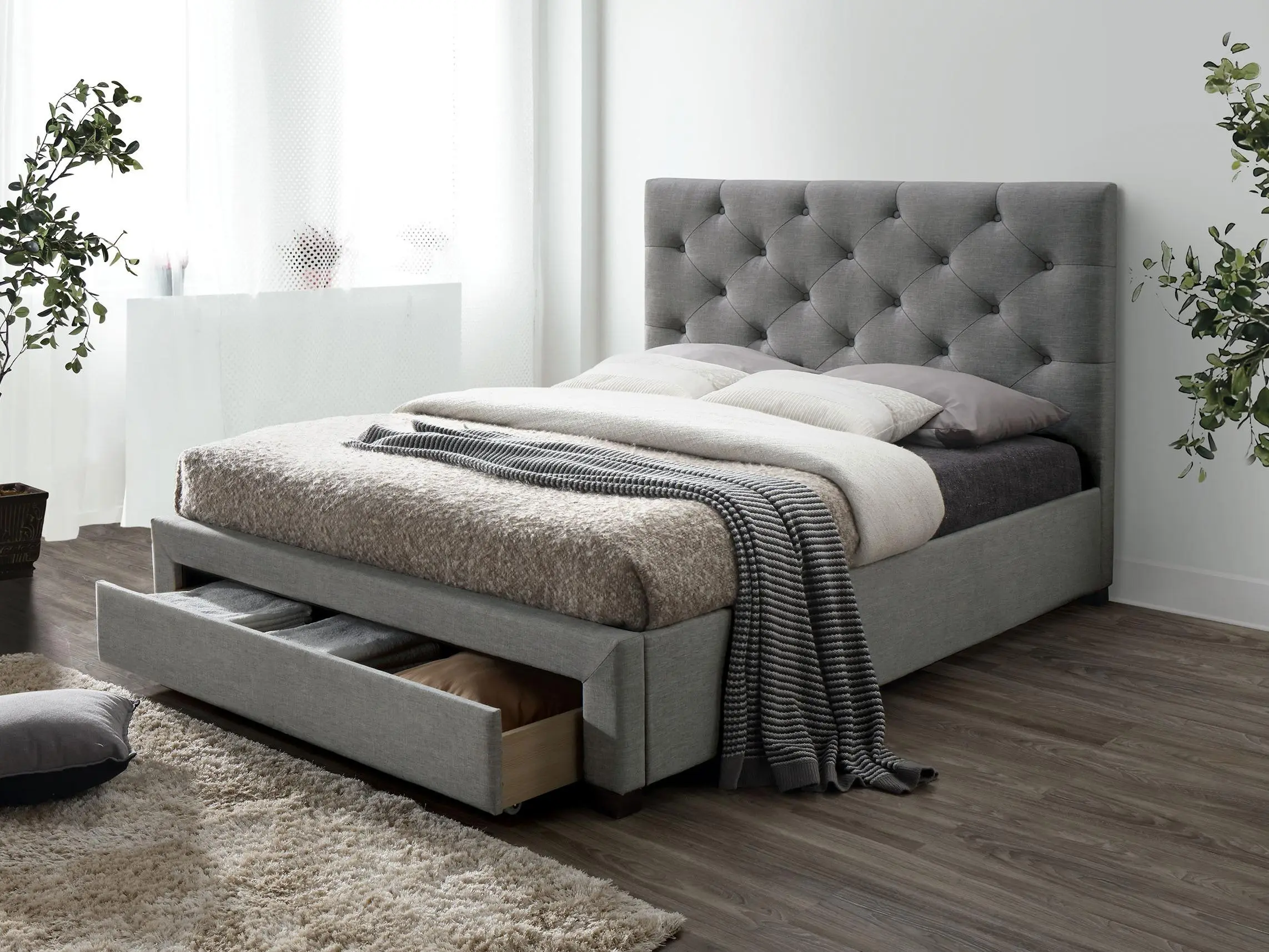 SYBELLA Transitional Bed