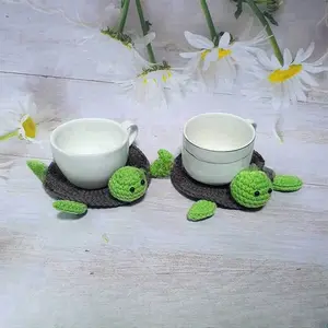 Handcrafted Crochet Turtle Coaster Cute Little Turtle Teacup Mat Woven Coffee Coaster Insulated Table Mat Table Desk Decoration