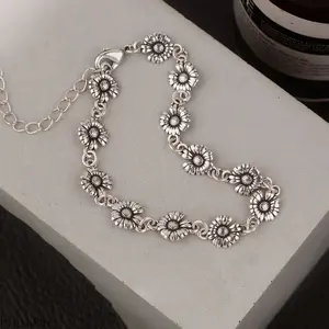 Women's Vintage Floral, Sunflower & Simple Daisy Bracelets - Unique Chic Hand Accessory for Daily Wear & Sports, Premier League Fan Shop Outdoor Accessory