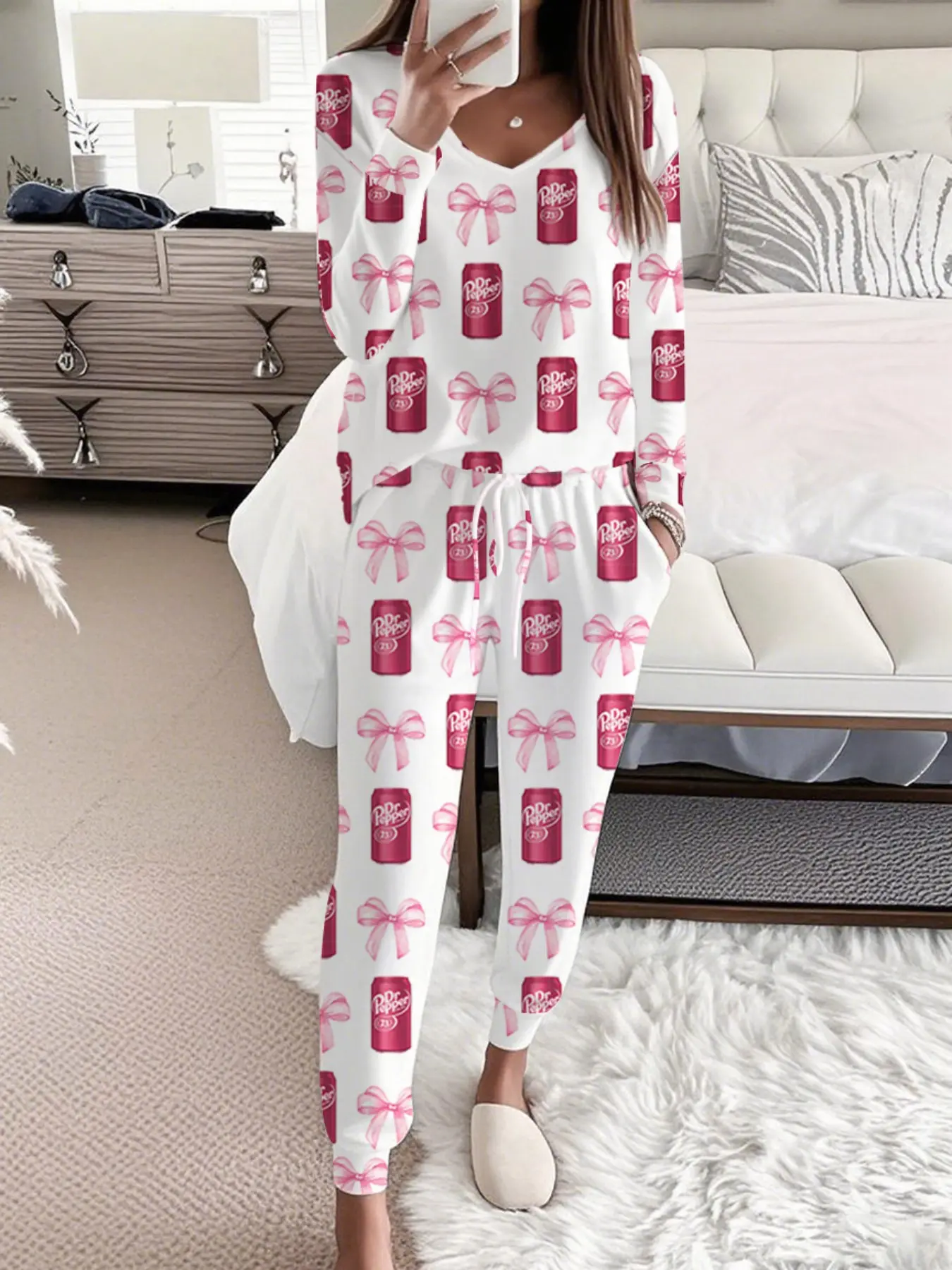 Women's Long Sleeve Pajama Set, Peppa Pig Soda Bow Print, Soft Fabric, Elegant Casual Style, Ideal for Fall Winter Home Wear, Loungewear, Pjs