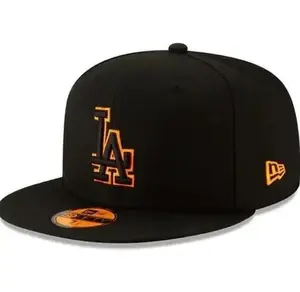 Los Angeles Dodgers New Era 9FORTY Snapback Baseball Cap – Black, flat brim, white LA logo and commemorative badge on the side, MLB streetwear accessory.