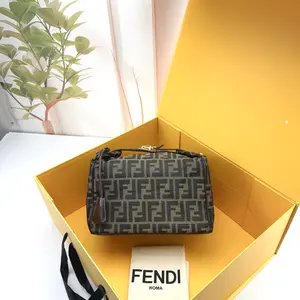 Pre-owned FENDI Canvas Shoulder Bags 7.8'' R1729 Shoulder Bag C535754452 0403 T1 Chloe