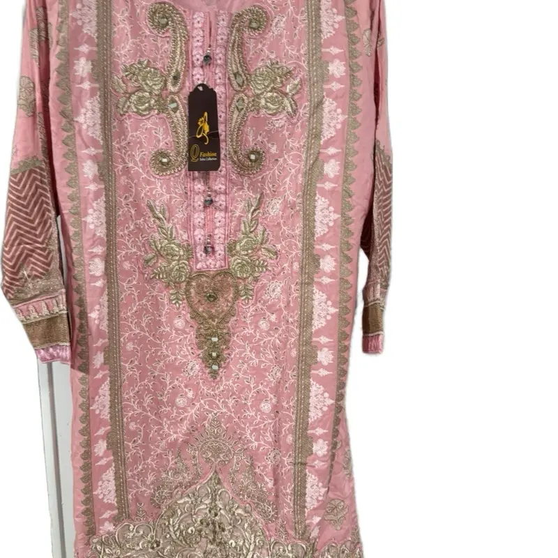 Pakistani shalwar kameez