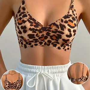 Women's Seamless Wireless Bra, W-Shaped Support, Ultra Soft Fabric, Scallop Edge, Adjustable Straps, Full Coverage Comfort Bra for Everyday