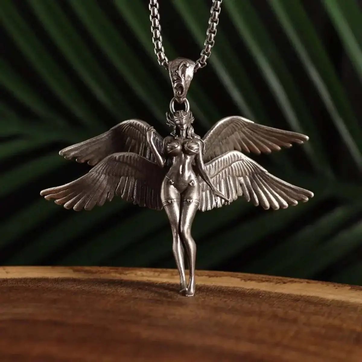 Y2k four-winged angel pendant necklace daily matching men's and women's jewelry