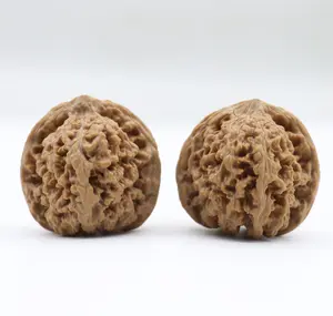 Wenwan Play Walnuts - 1 Randomly Selected Pair