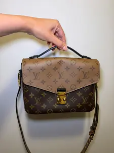 Pre-owned Louis Vuitton canvas Crossbody Bags Reverse Monogram Metis Pochette Crossbody Bag