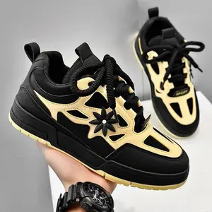 2024SpringMen’sKoreanStyleTrendySneakers|BreadShoes|StudentCasualSkateboardShoes