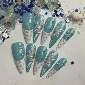 Cici-Choose various styles of nail art in the live streaming room and mix and match freely